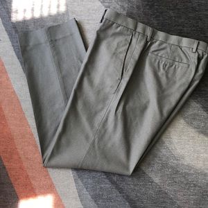 Banana Republic no-iron modern slim fit pant 33/30